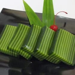 Kue Lapis Tepung Terigu