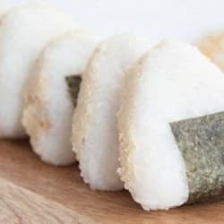 Onigiri untuk Sarapan Si Kecil