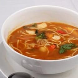 Tom Yum Mie Instan Sederhana