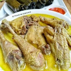 Opor Ayam Kampung