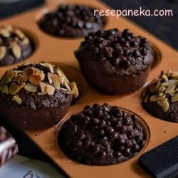 Chocolate Custard Muffin