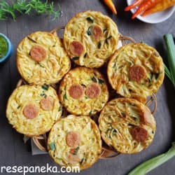 Martabak Mie Sosis Telur