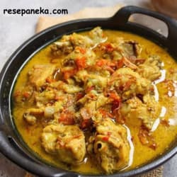 Kare Ayam Pedas