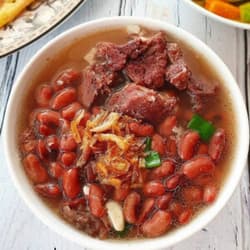 Sup Brenebon atau Sup Kacang Merah