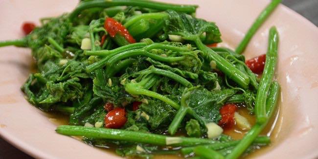 Tumis Pucuk Daun Labu