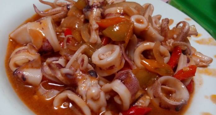 Cumi Asam Manis Pedas