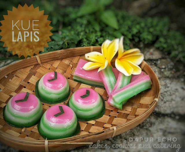 Kue Lapis Pelangi