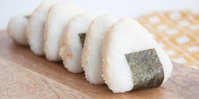 Onigiri untuk Sarapan Si Kecil