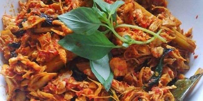 Ayam Suwir Kemangi Bumbu Bali