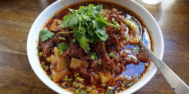 Rawon Daging Mie Kuning