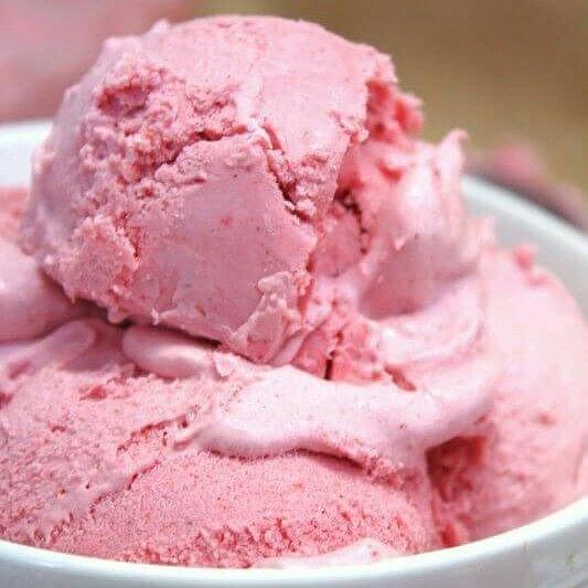 Es Krim Strawberry