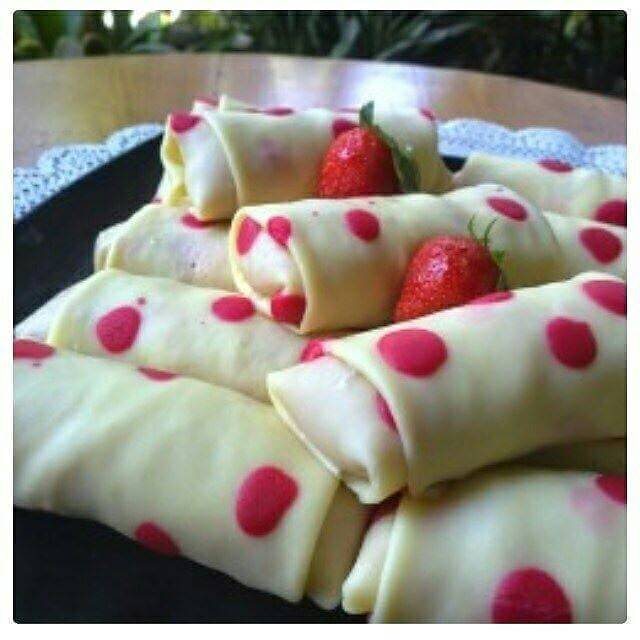 Dadar Gulung Polkadot