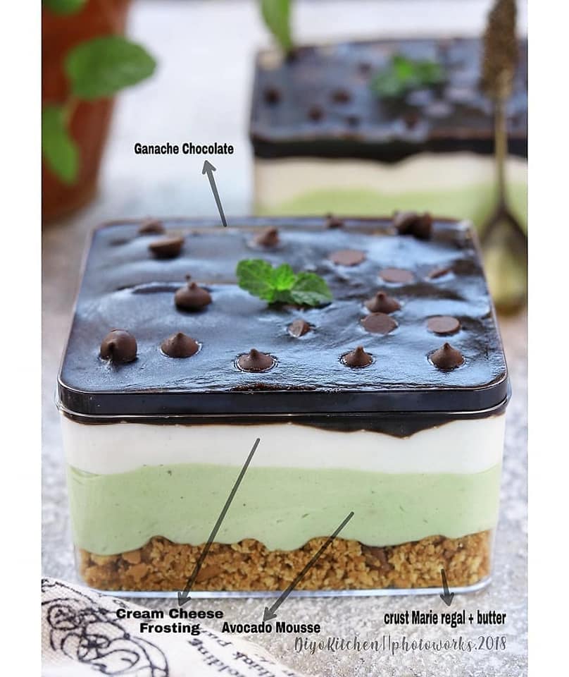 Kue Avocado Mousse Dessert Box