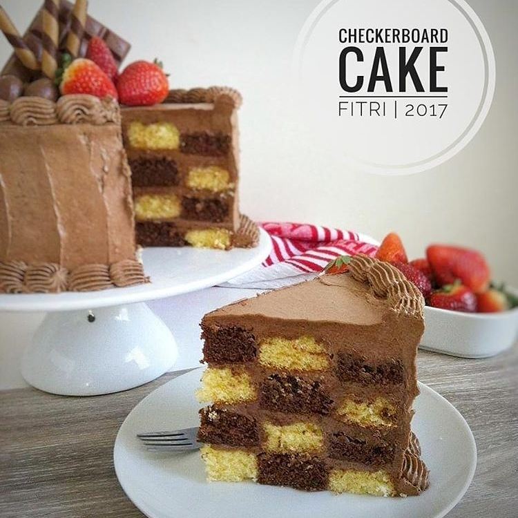 Checkerboard Cake