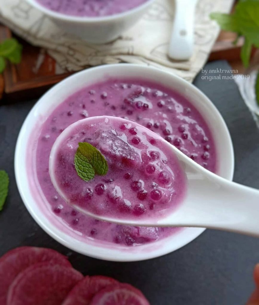 Bubur Santan Ubi Ungu dan Sagu Mutiara