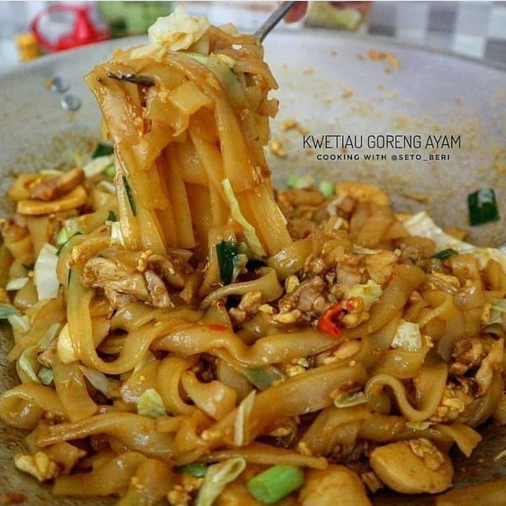 Kwetiau Goreng Ayam