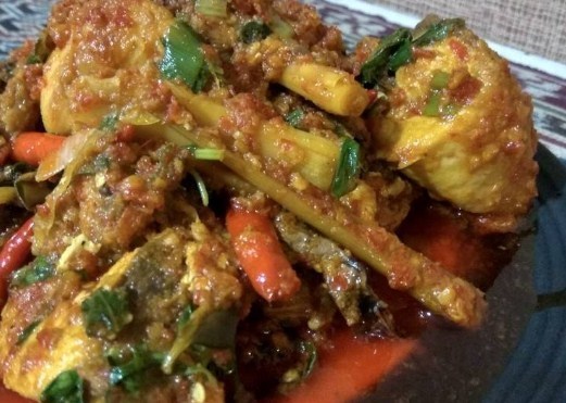 Ayam Rica-Rica Kemangi Khas Manado