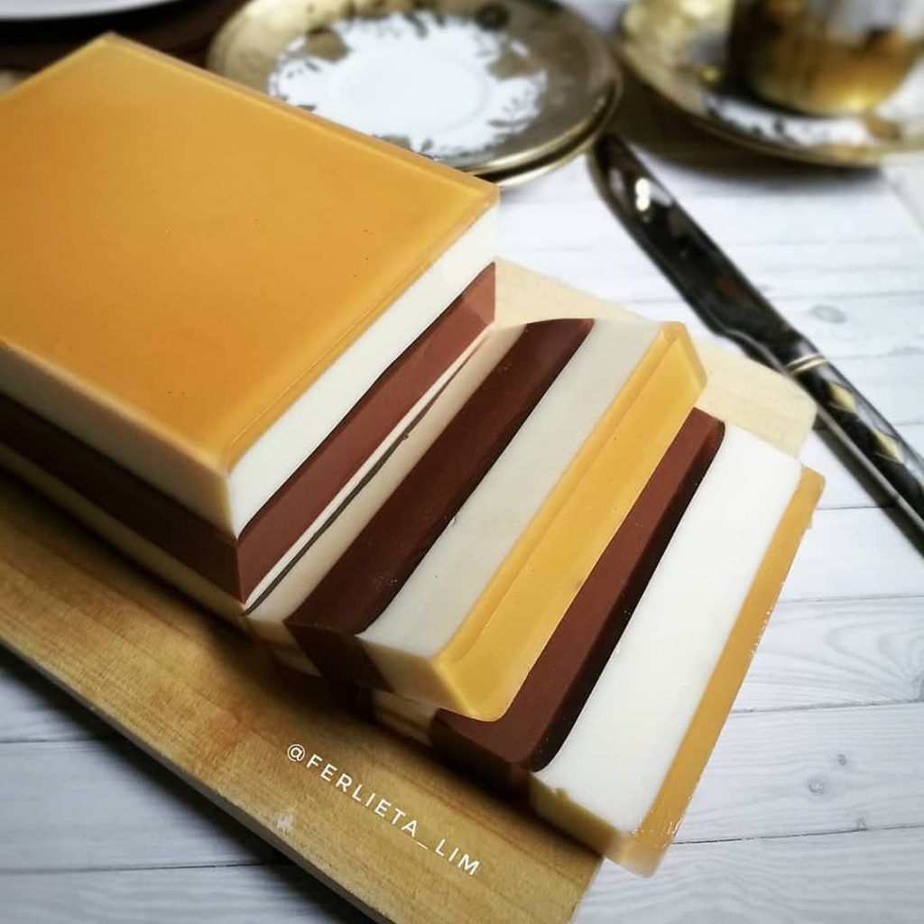 Pudding Lapis Surabaya