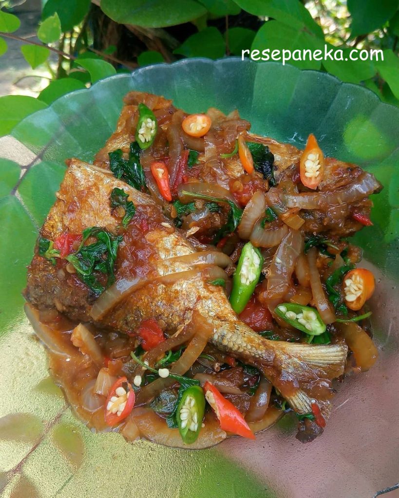 Ikan Kembung Sambal Kemangi