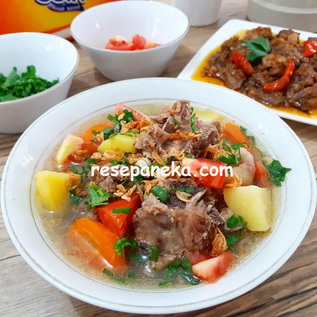 Sop Tulang Iga Sapi