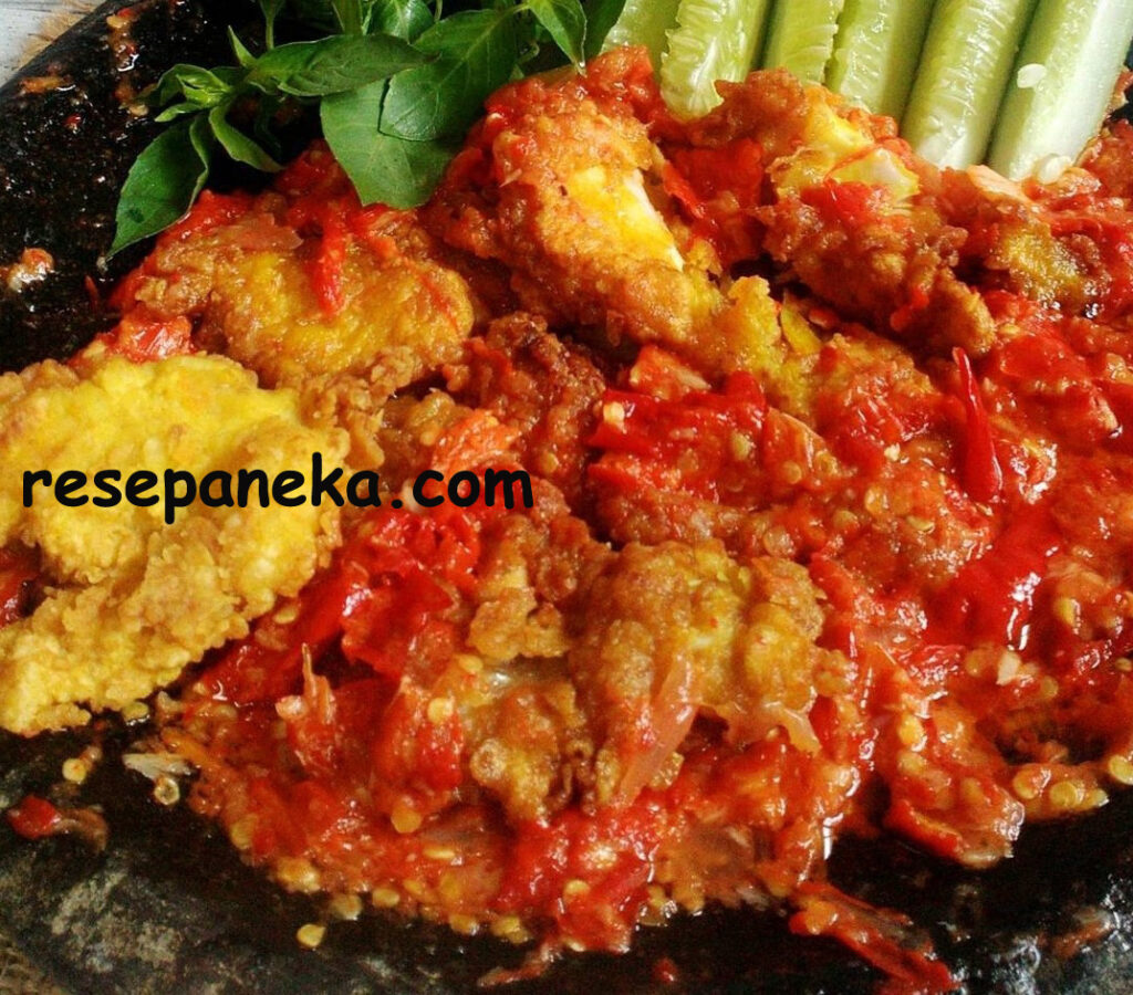 Ayam Geprek Kuning