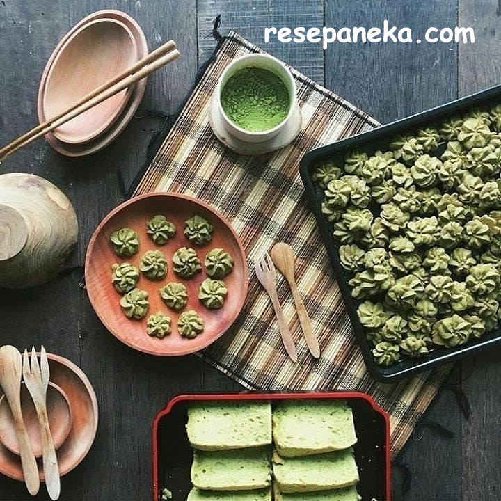 Matcha Butter Cookies