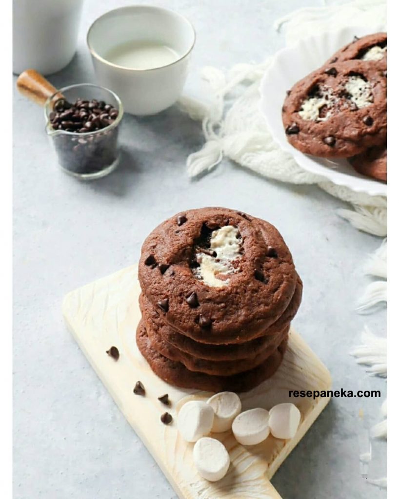 Chocolate Marshmallow Cookies