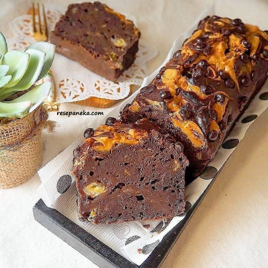 Banana Chocolate Cake